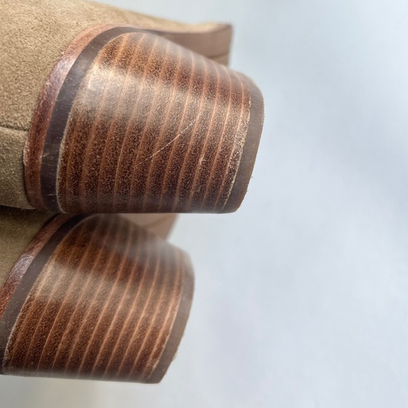 UGG Tan Brown Suede Genuine Leather Ankle Boots size 8 - Picture 9 of 16